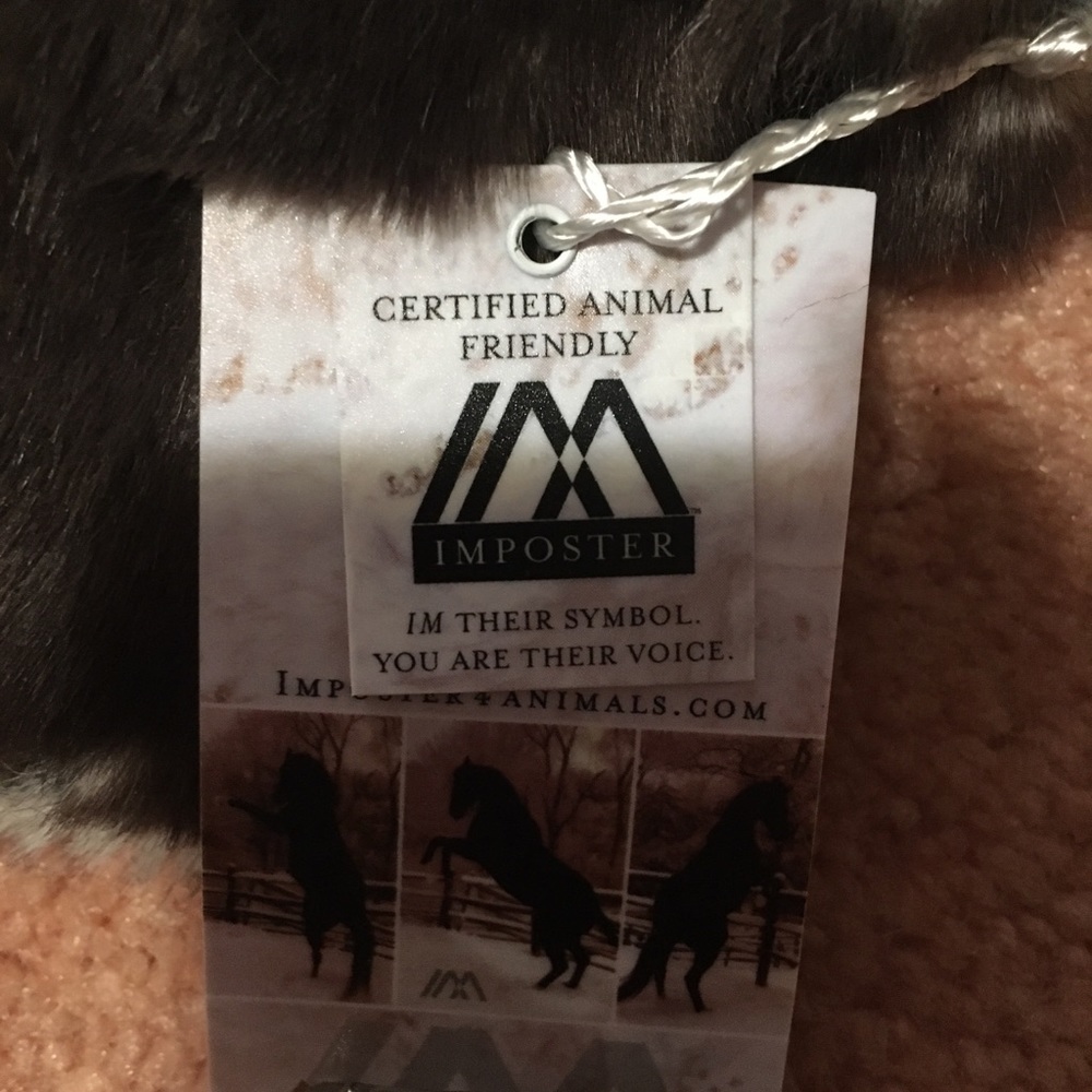 Animal friendly faux fur color\scarf - Picture 8 of 16